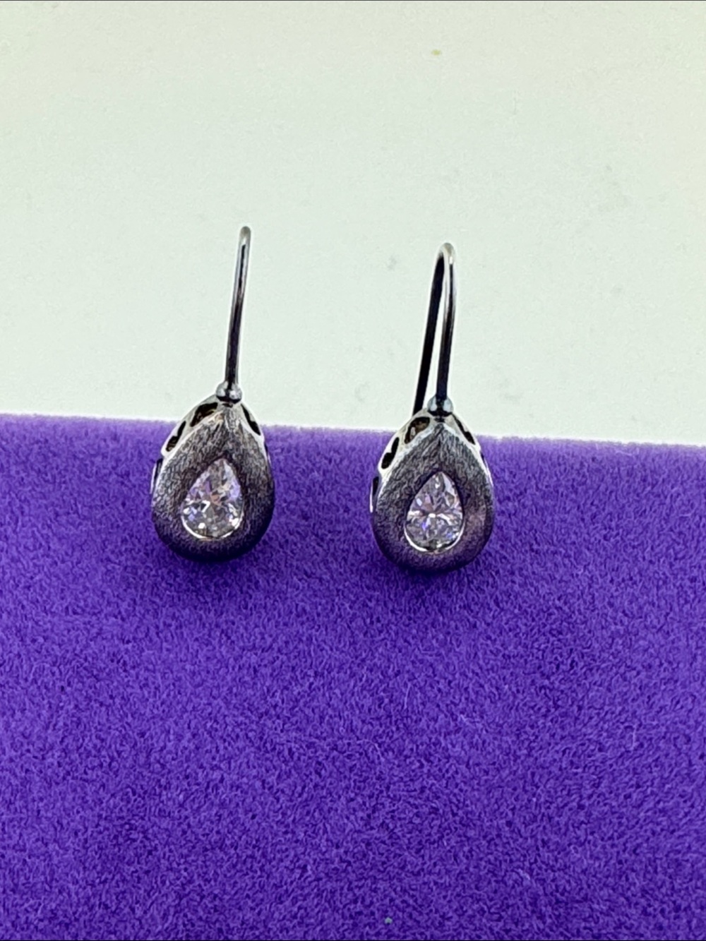 💛 Classic Avon Sterling Silver Teardrop CZ Drop Earrings